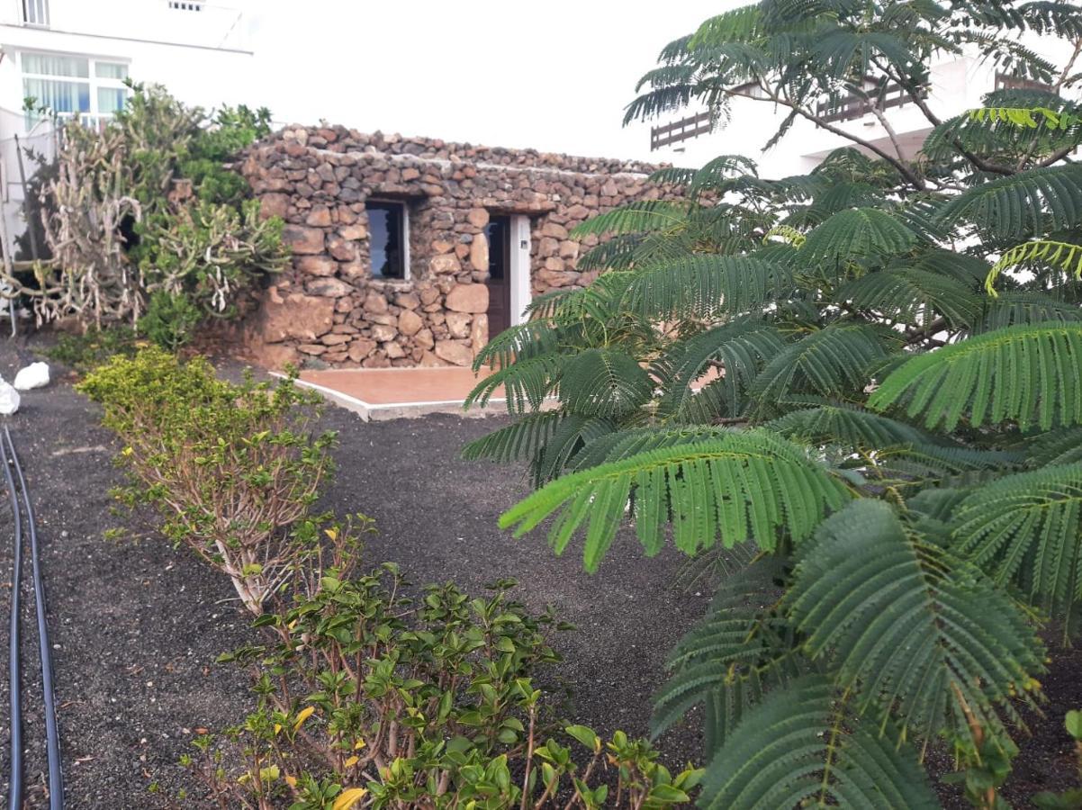 Loft La Tahonilla Guest House Tias Exterior photo